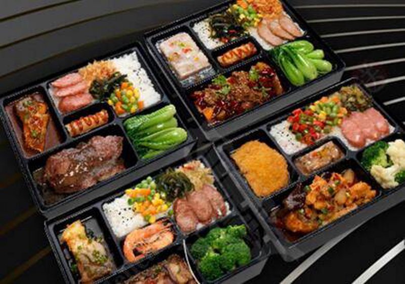 花甲粉店：一碗美味背后的温情与故事